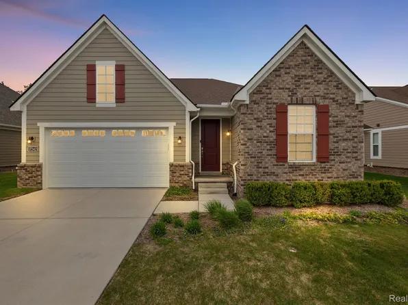17242 Garden Ridge Ln, Northville, MI 48168