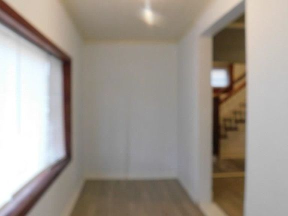 5th image of 921 Belleview Ave