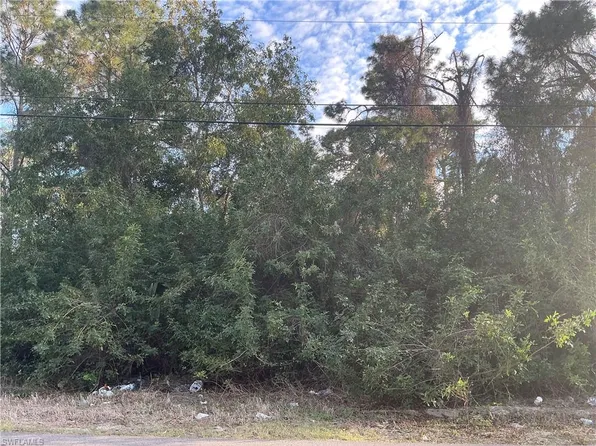 3811 4th ST W, LEHIGH ACRES, FL 33971
