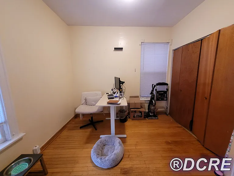 1239 W Roscoe St #1F — Photo 10