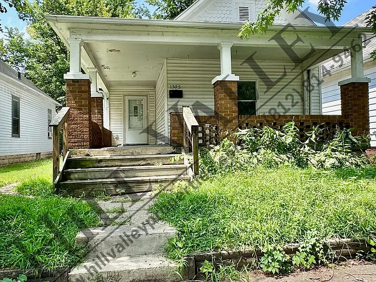 1505 S 10th St — Photo 1