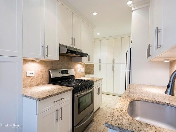 3rd image of 145 W 86th St APT 6B