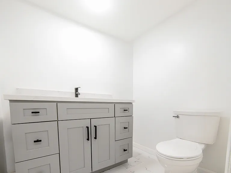 9603 Van Nuys Blvd #B — Photo 7