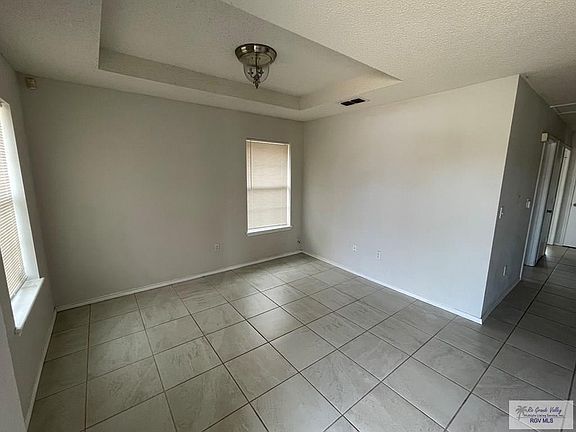 5th image of 2933 Andorra St