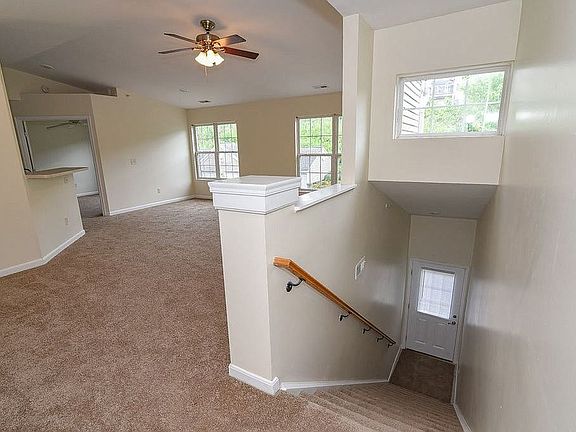 Entry - closet behind