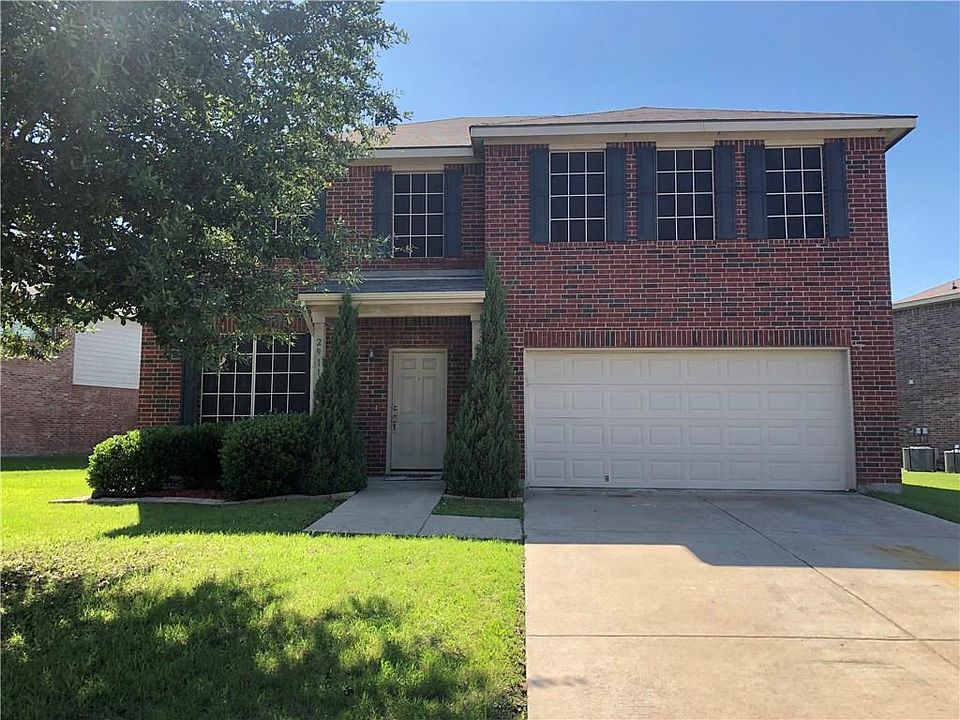 1st image of 2911 Briarbrook Dr