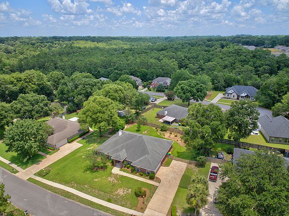3rd image of 5863 Hunting Meadows Dr
