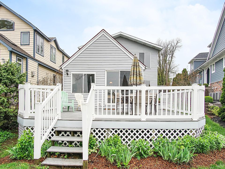 1st image of 63077 Lakeshore Dr
