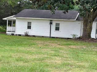 12410 Boykin Bridge Rd, Roseboro, NC 28382