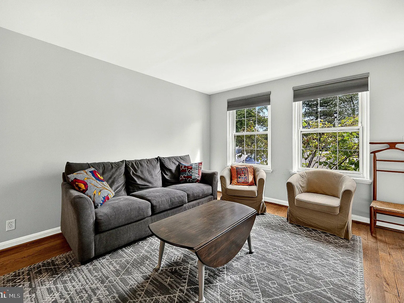 3 bed, 2.0 bath, 1000 sqft, $3,100 — Photo 4