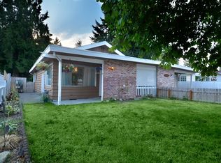 3809 Almira Dr, Bremerton, WA 98310