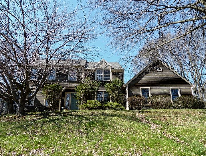 1st image of 438 S Saddlebrook Cir