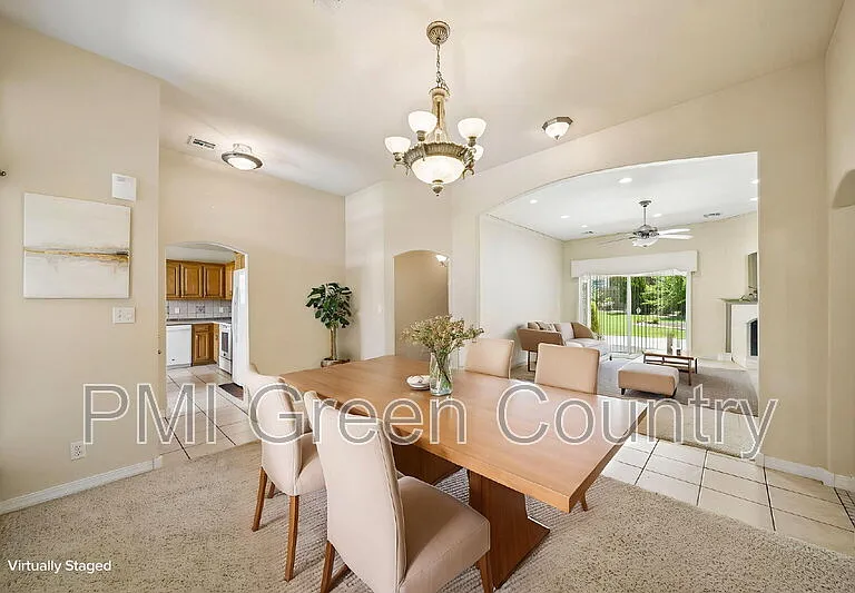7305 E Indianola St — Photo 7
