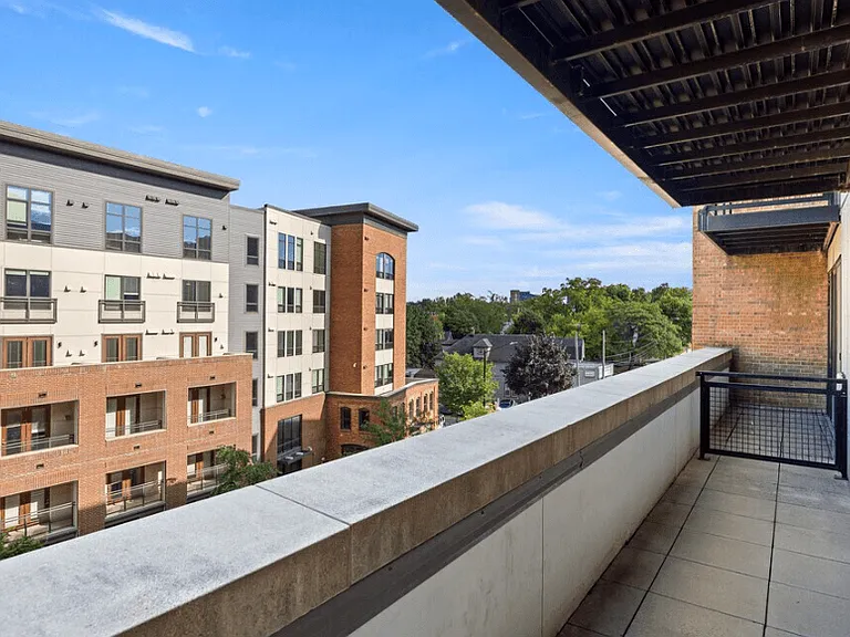 618 South Main Apartments — Photo 19