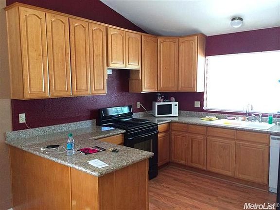 2nd image of 2113 Grey Stone Dr