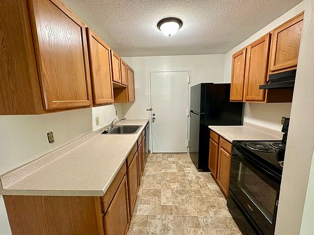 1st image of 47 Village Brook Ln APT 16