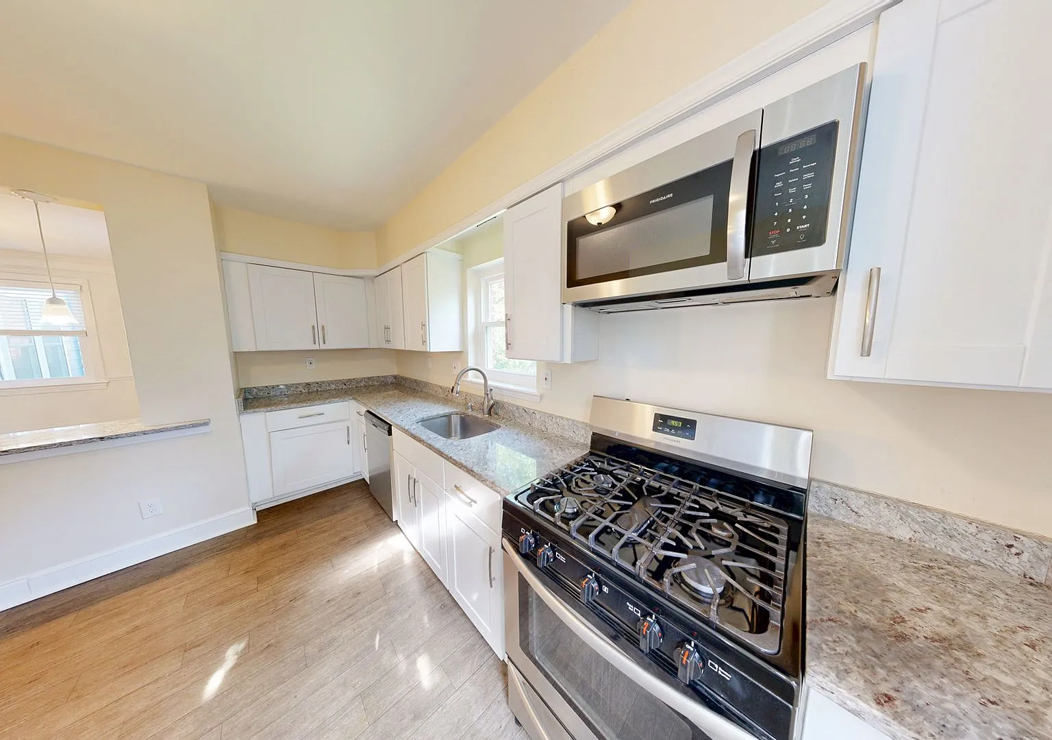 Wonderful 4Bed/3Bath in Silver Spring! — Photo 4