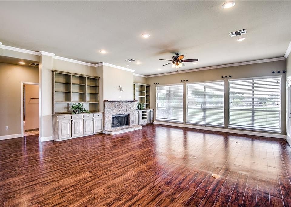 1st image of 315 Cocopa Dr