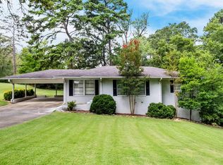 824 Chestnut St, Vestavia Hills, AL 35216