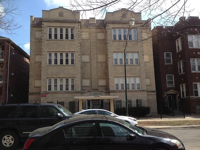 1st image of 6725 S Cornell Ave #3N