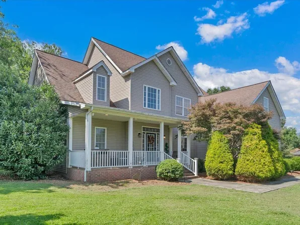 315 Horseshoe Farm Rd, Pembroke, VA 24136