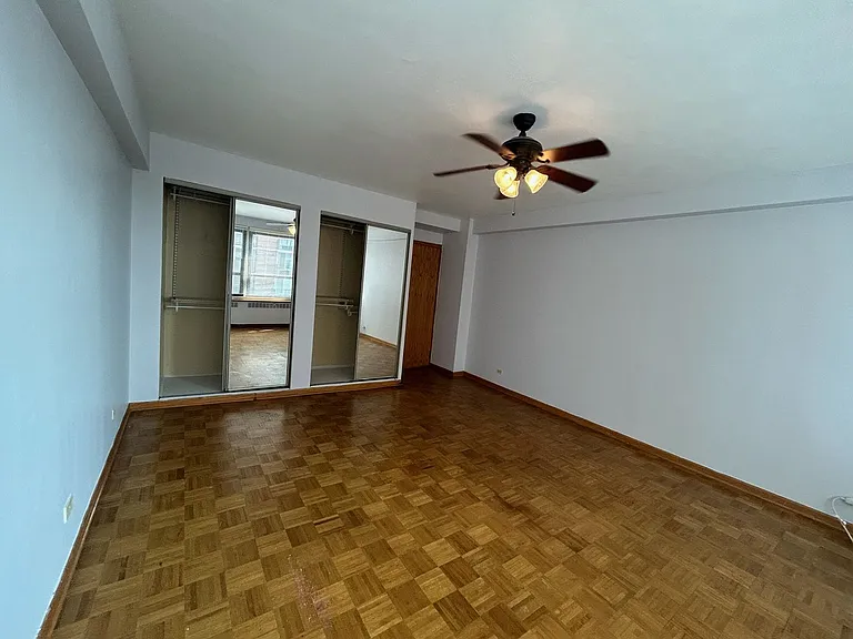 4180 Marine Terrace Apartments — Photo 203