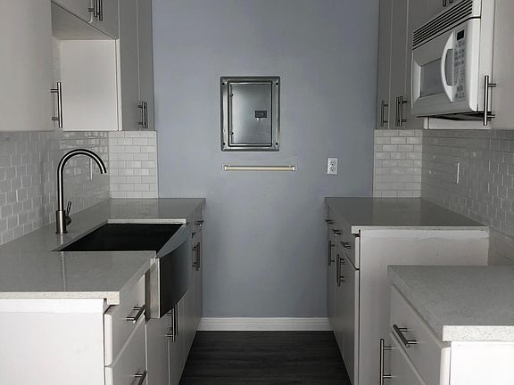 2nd image of 26 Alamitos Ave #209