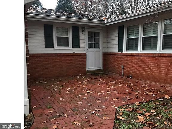 4th image of 2654 Drayton Dr
