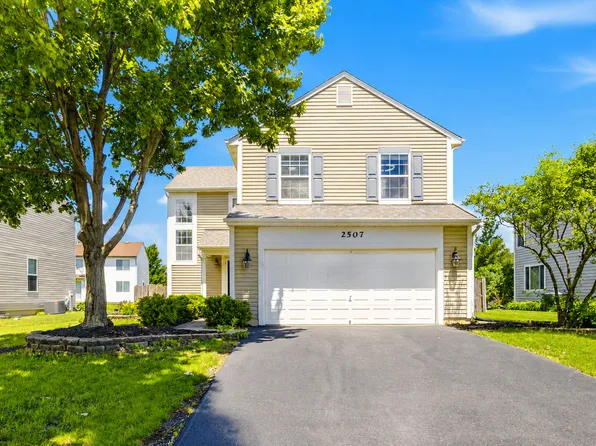 2507 Blakely Ln, Naperville, IL 60540