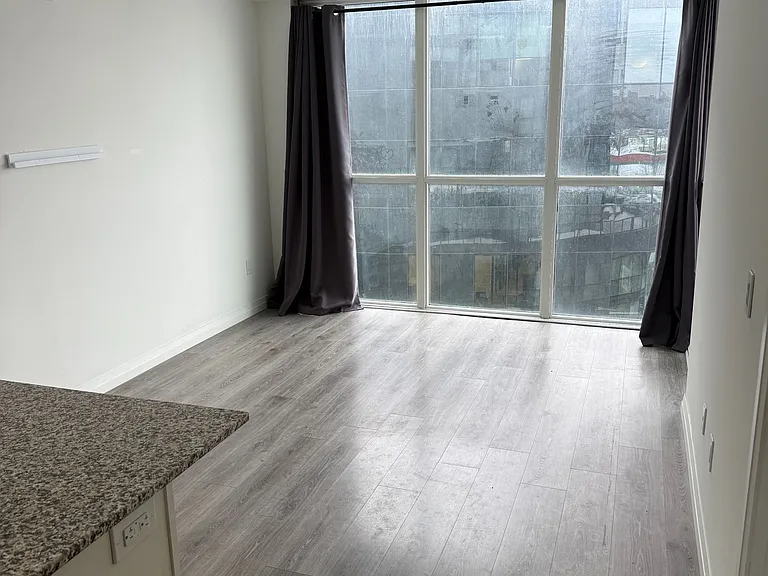 108 Garment St #704 — Photo 3