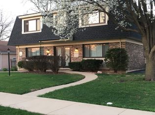 17 N Craig Pl APT 1N, Lombard, IL 60148
