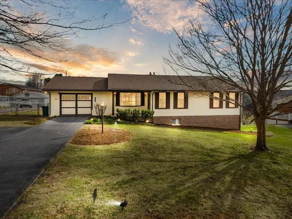 5854 Jewell Ave, Dublin, VA 24084