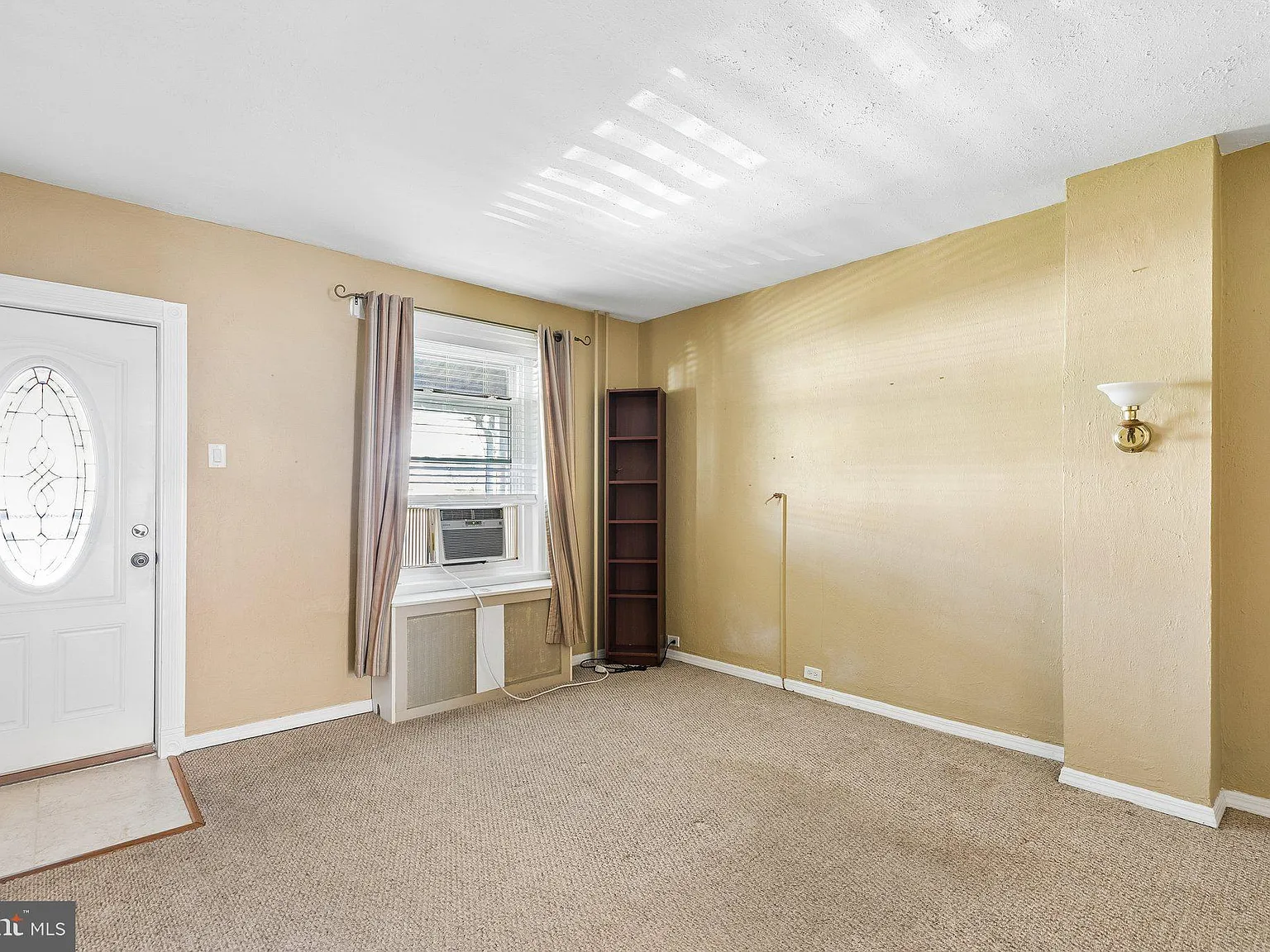 3 bed, 2.0 bath, 1430 sqft, $2,250 — Photo 4