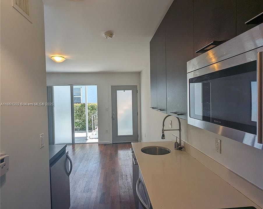 1st image of 1550 Pennsylvania Ave #11