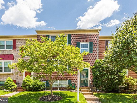 3rd image of 9339 Hines Estates Dr