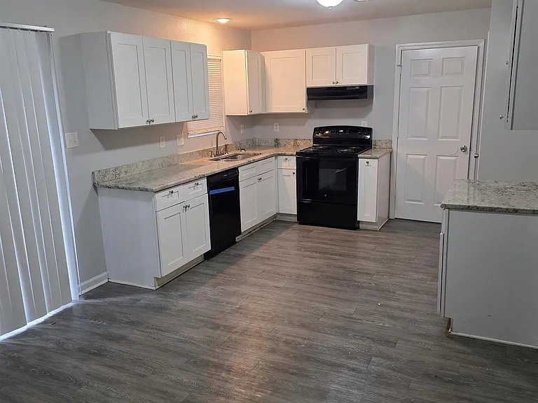 3 Regency Cir — Photo 3