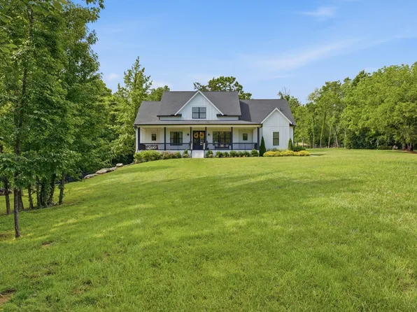 6000 Costello Farm Ln, Thompsons Station, TN 37179