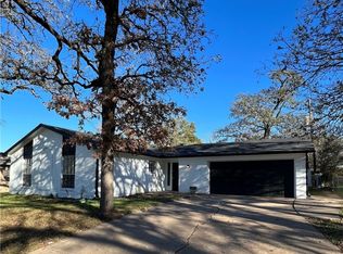 3005 Forest Hills Ct, Bryan, TX 77803