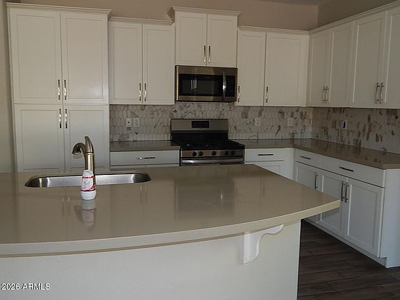 3rd image of 12118 W MARGUERITE Avenue