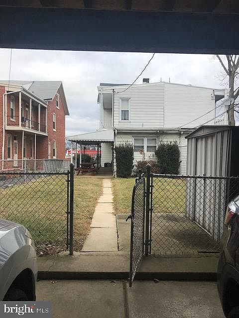 2nd image of 334 Penn Ave