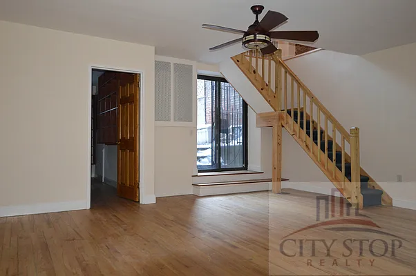 Rented by City Stop Realty | media 35