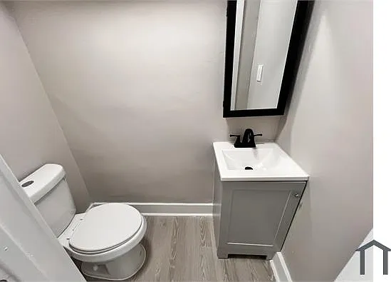 6508 Dorel St — Photo 10