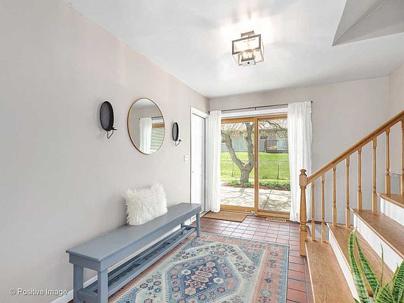 3rd image of 6710 Pershing Ct