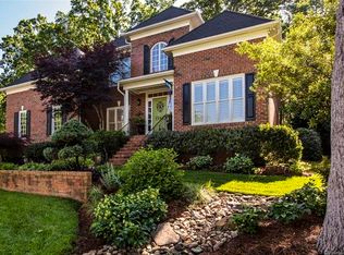 1105 Porters Pond Ln, Matthews, NC 28105