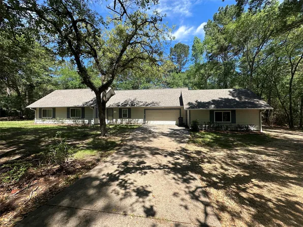 9239 Walnut Rd, Plantersville, TX 77363