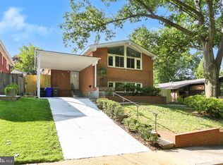 4848 7th St S, Arlington, VA 22204