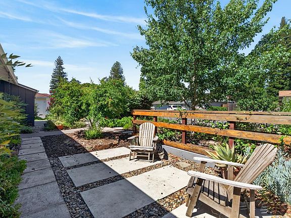 4th image of 1185 Weber Way