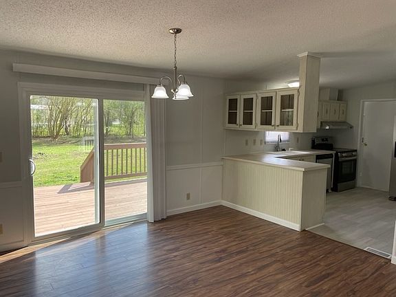 5th image of 23 Wells Ct