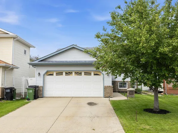 3624 130th Ave NW, Edmonton, AB T5A 5G1