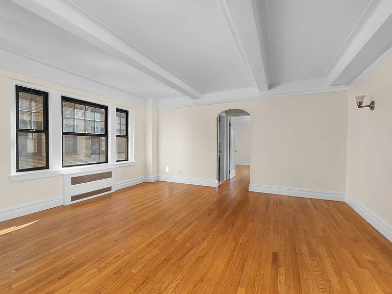 95 Christopher St #10J — Photo 2